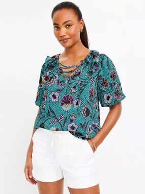 Ann Taylor LOFT Top XS Green Floral Lace Up Short Sleeve Ruffle Blouse